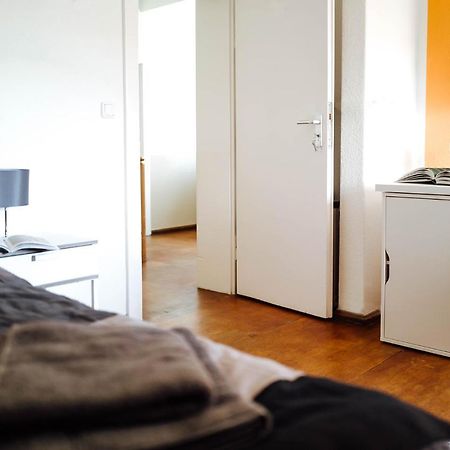 Zimmer In Ruhiger Lage 150M Zur Ta Hamelin Esterno foto